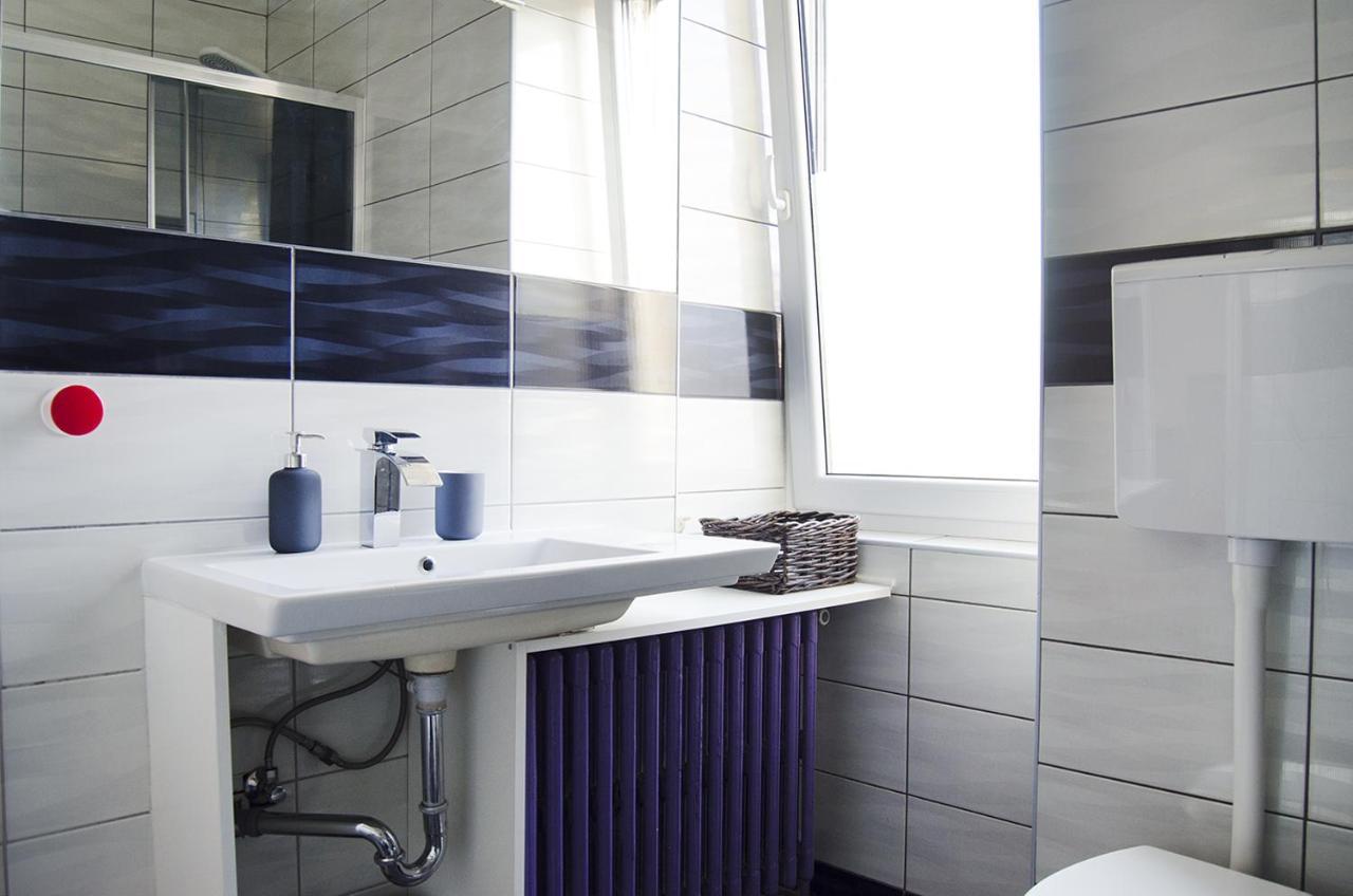 זאגרב Studio Apartment With A View Of Ban Jelacic Square מראה חיצוני תמונה